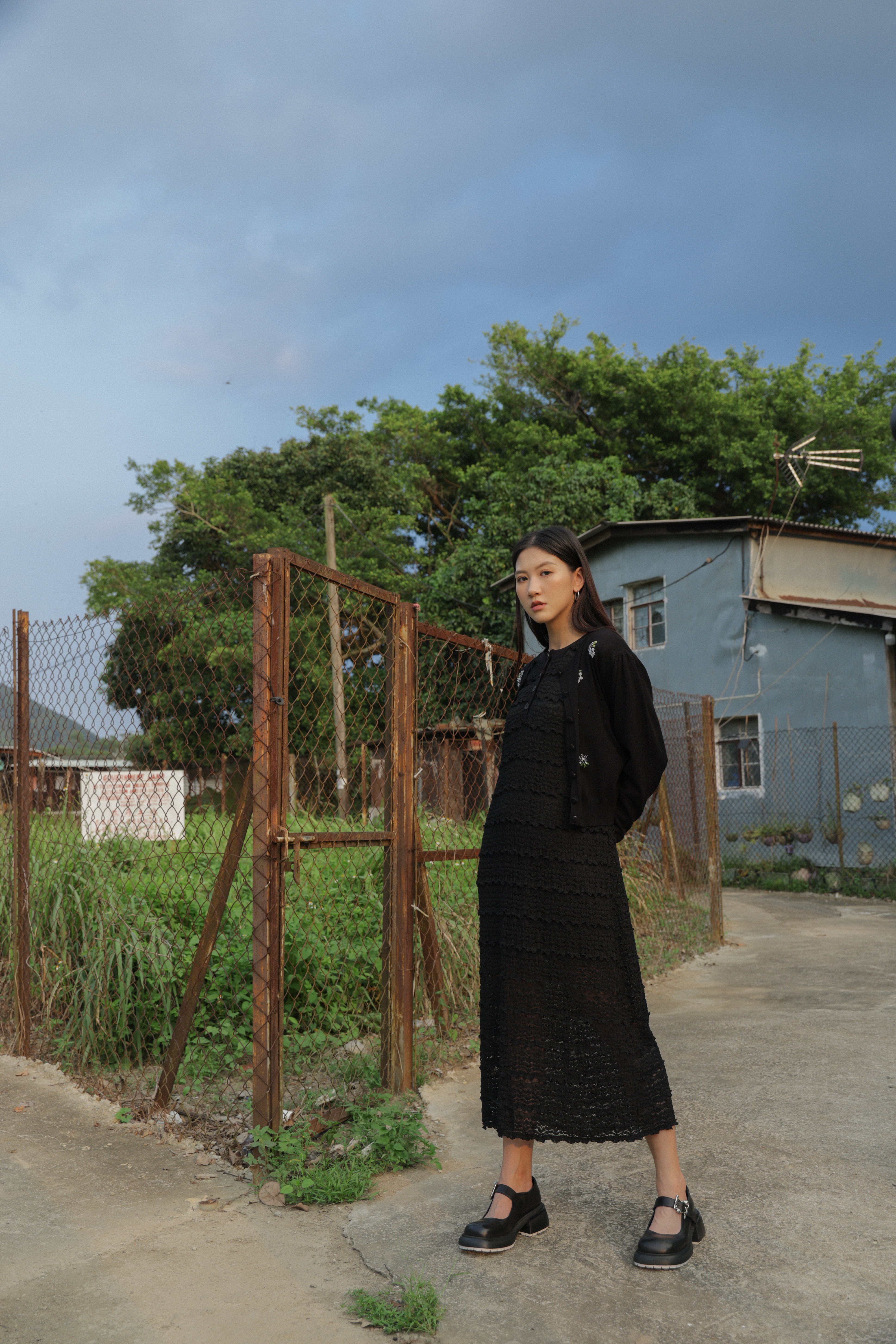 花花釘珠圓領cardigan（現貨款式）