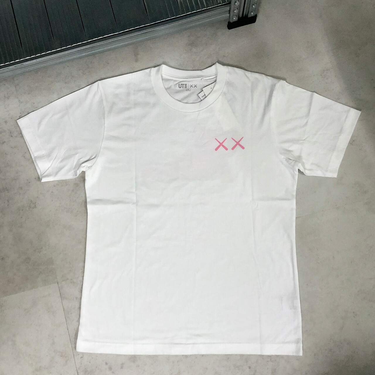 Uniqlo X Kaws UT系列聯名款 白色短袖Tee 341-467774