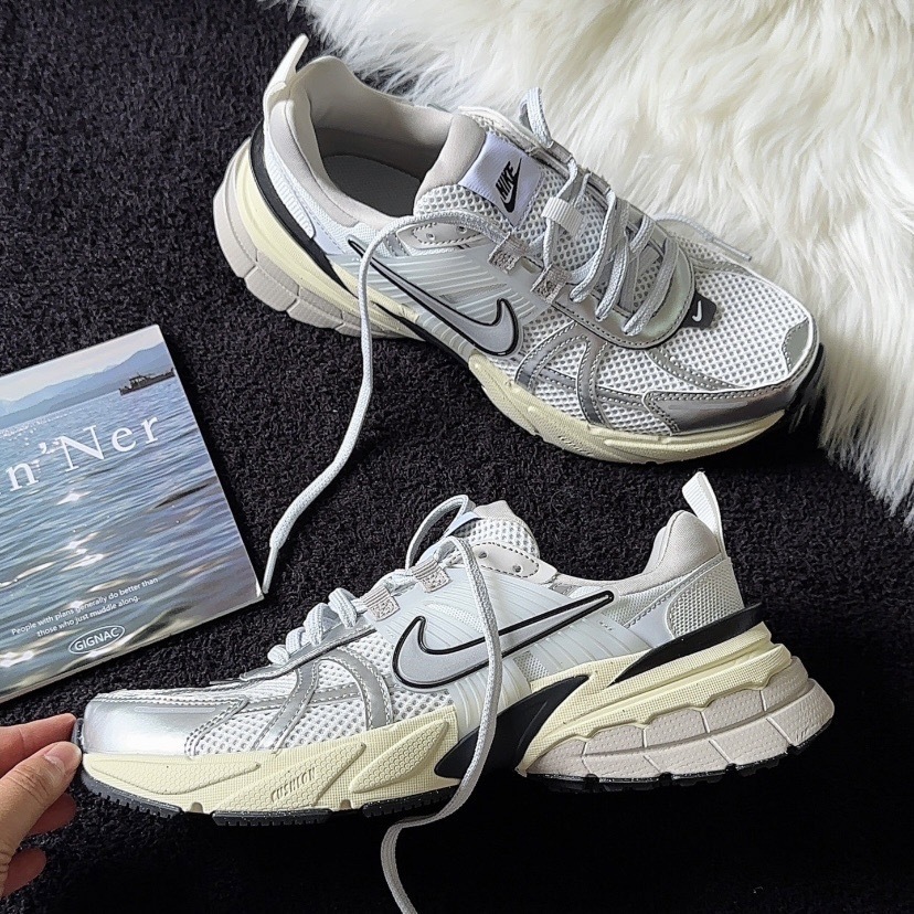 【Focus Store】預購 Nike V2K Runtekk "Summit White Metallic Sliver" 白銀 女款 FD0736-100