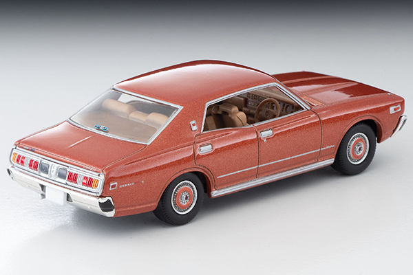 Tomytec 1/64 LV-N295a Nissan Cedric 4-door HT F Type 20