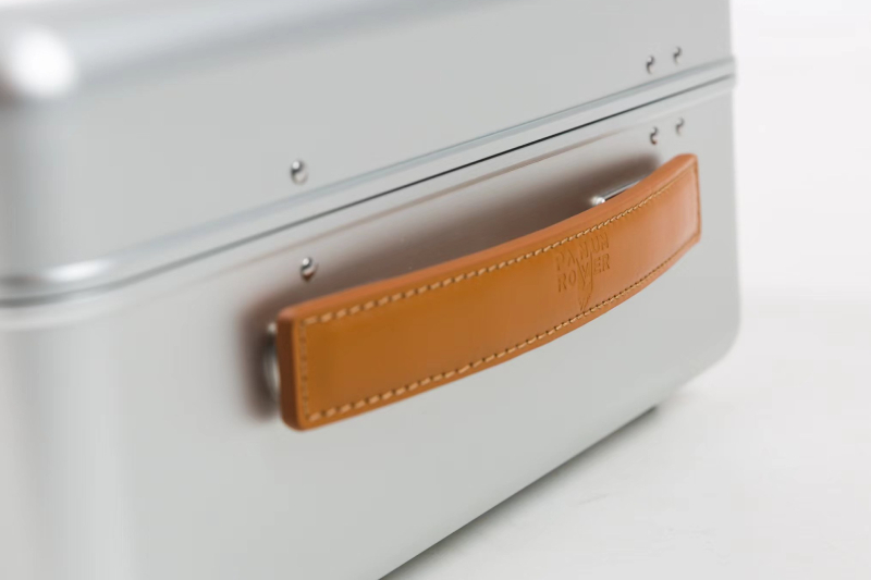 酷麥鋁箱 頂級皮製提把手提鋁箱