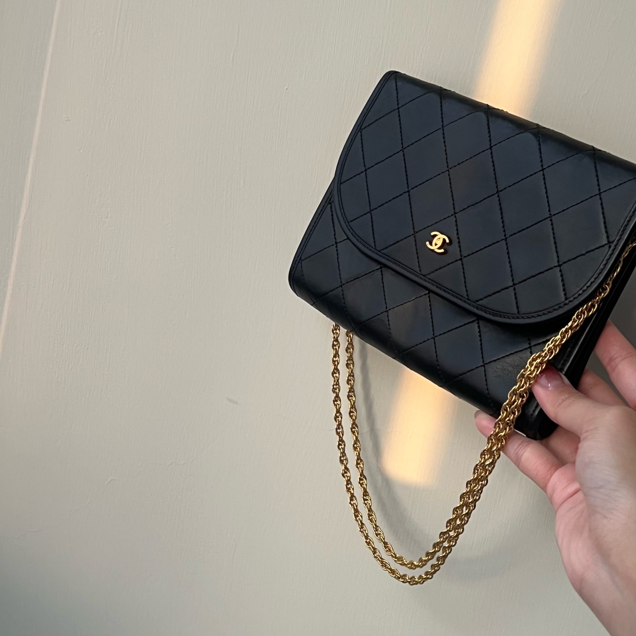 Chanel 2020 Limited Edition Mini Bag With Gold CC Buckle – RELUXE1ST