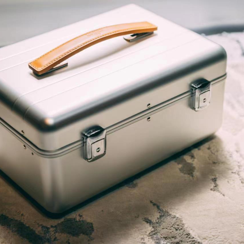 酷麥鋁箱 頂級皮製提把手提化妝箱(附鏡)