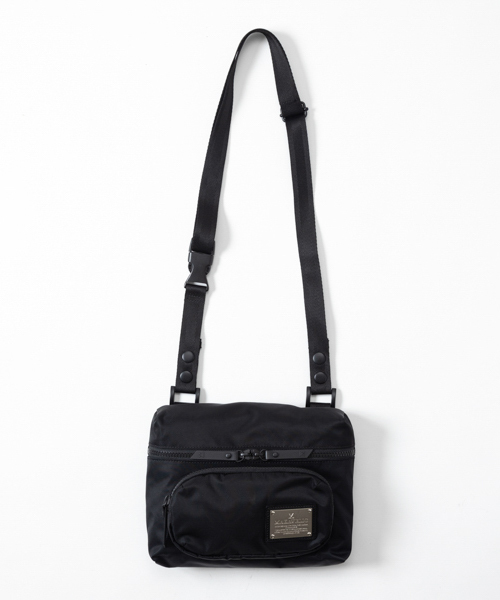 SIERRA ATTRACT SHOULDER BAG