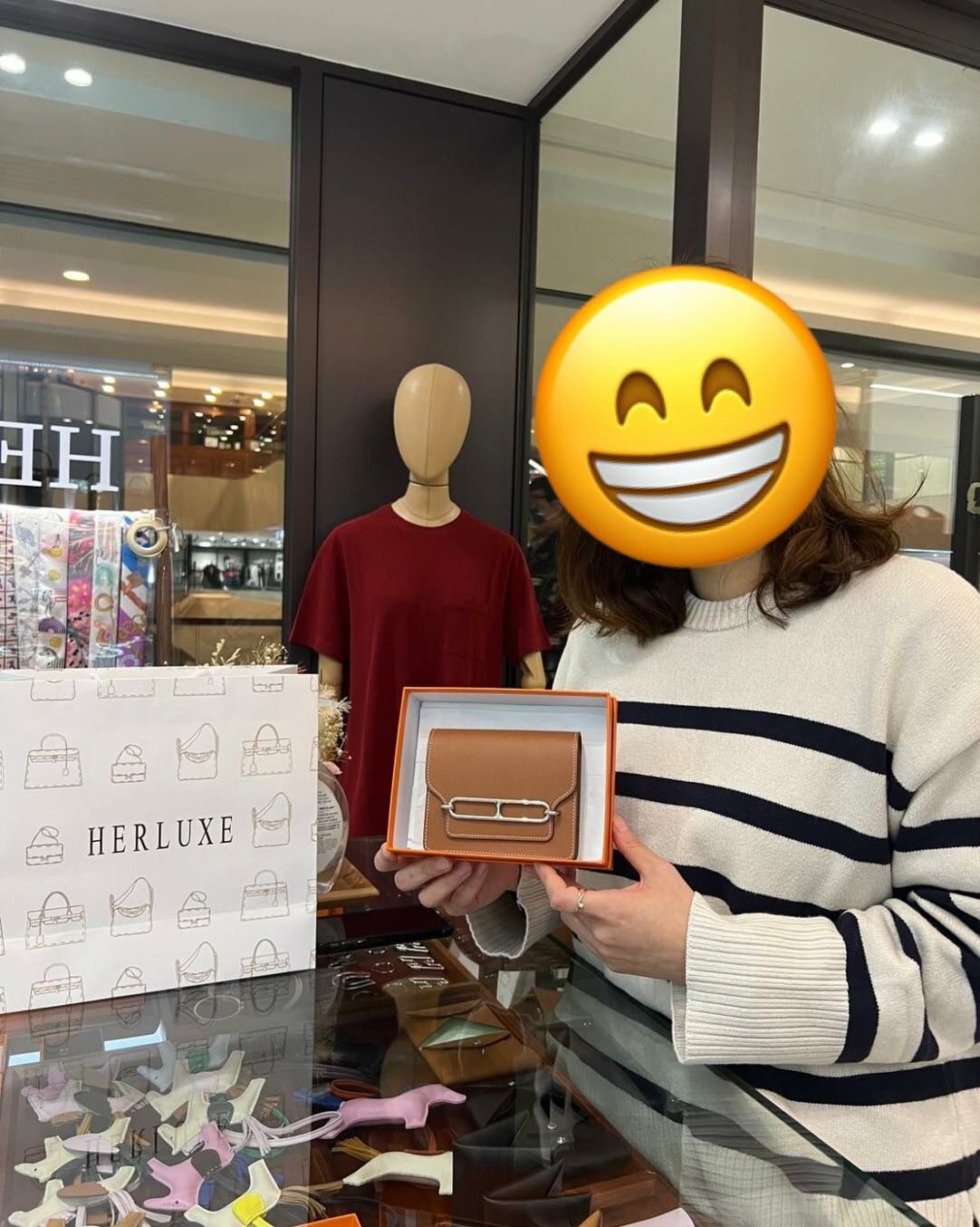 爽快vip靚靚來pick up roulis slim金色銀扣🐫🗝️ 爽快下單👍 取貨過程亦輕鬆愉快🥳 多謝你的信任與支持🫶