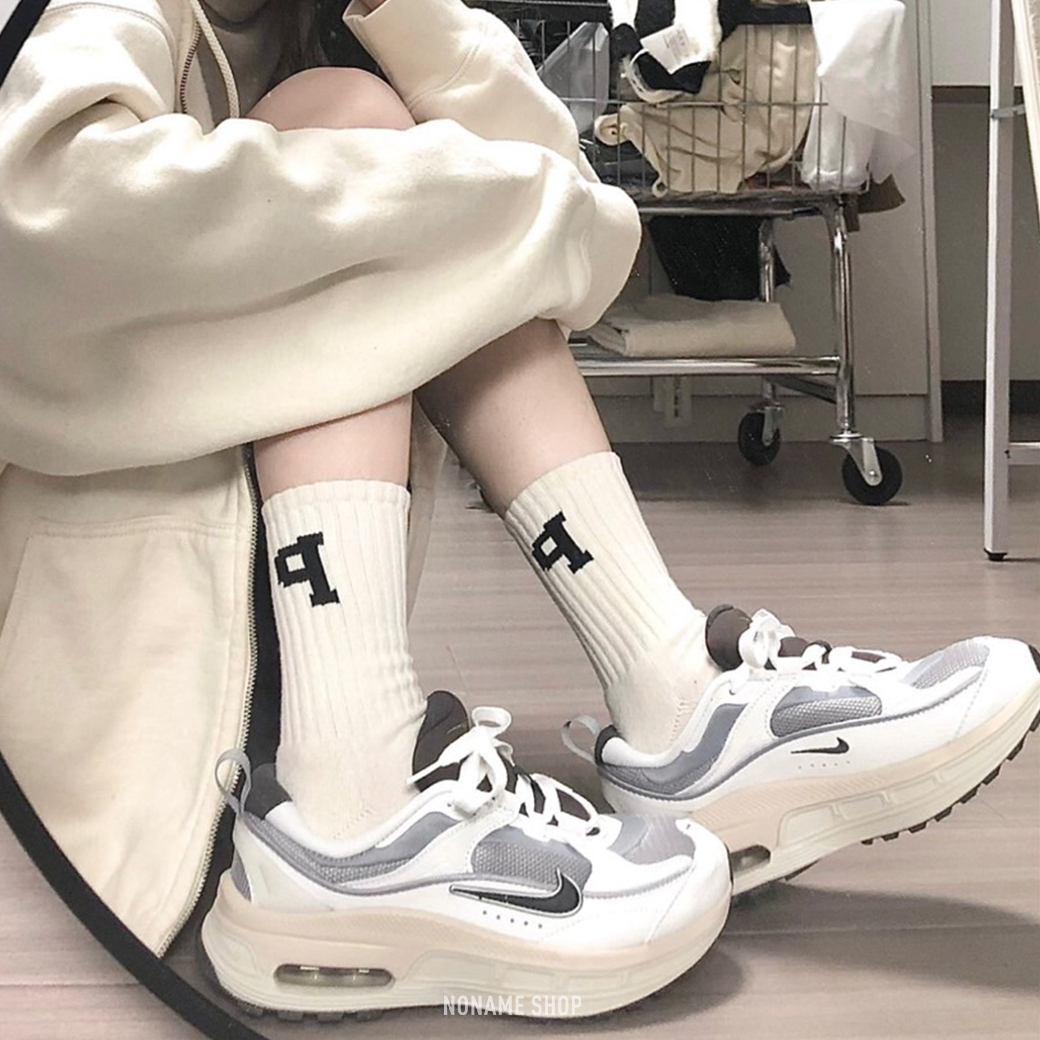 NIKE AIR MAX BLISS 氣墊鞋 摩卡 (女款)
