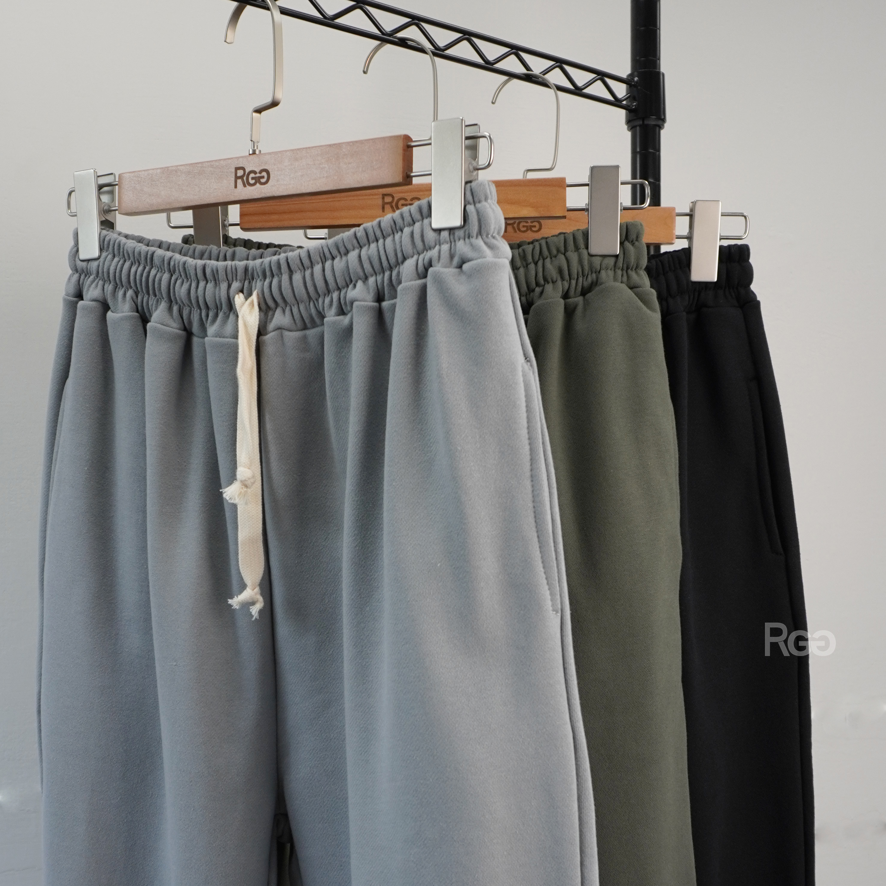 #23201 台灣製 10.5 OZ 重磅素面寬版縮口棉褲