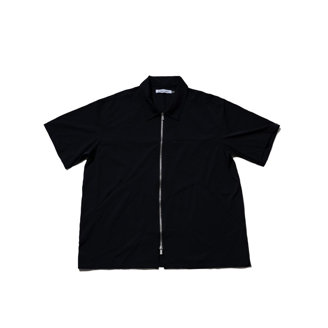 E'TREALOUEST Tee/Black Short Shirt