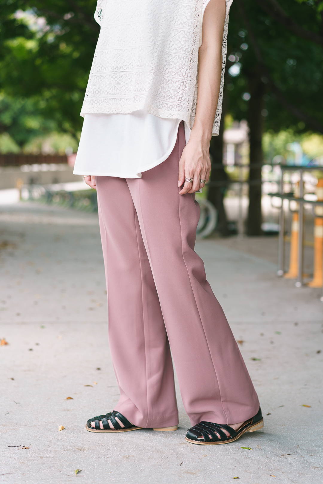 中壓線微喇叭休閒褲(四色-蘇芳香)