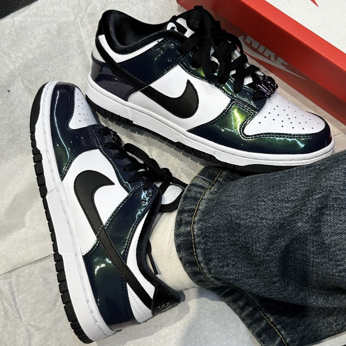 Nike Dunk Low SE "Just Do It" 變色龍 漆皮 雷射