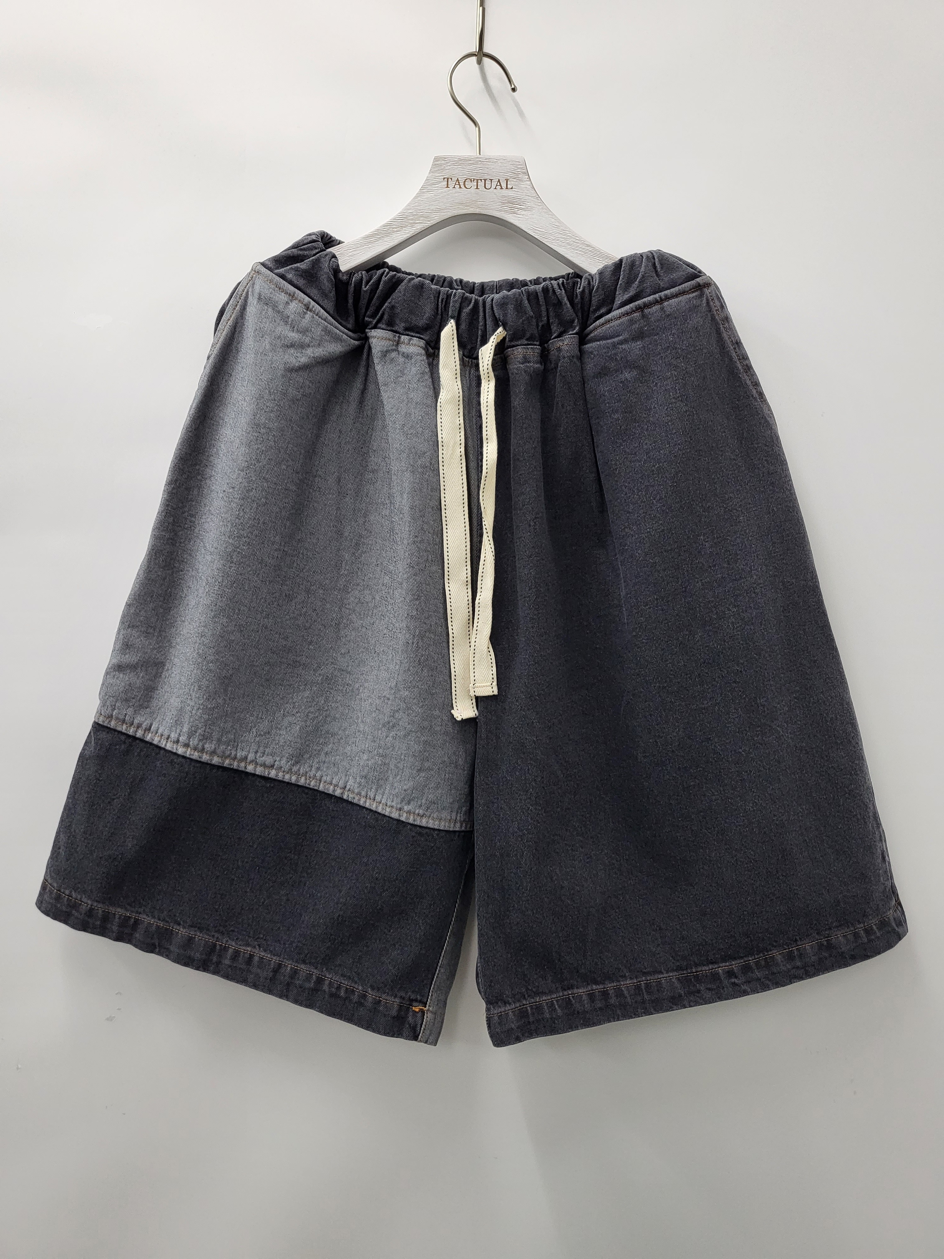 拼色牛仔短褲 P2534