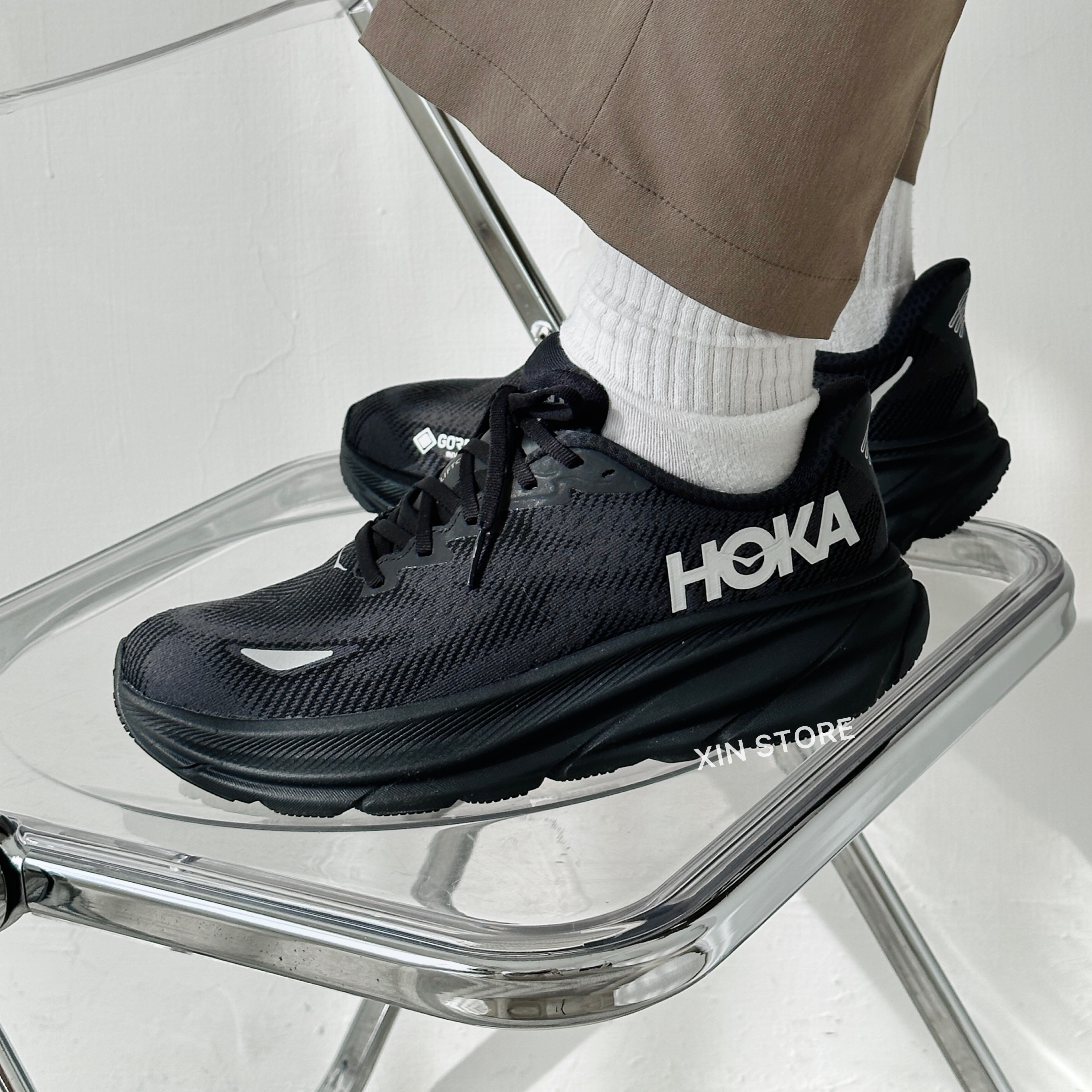 HOKA One One Clifton 9 Goretex 低筒登山鞋防潑水緩震黑