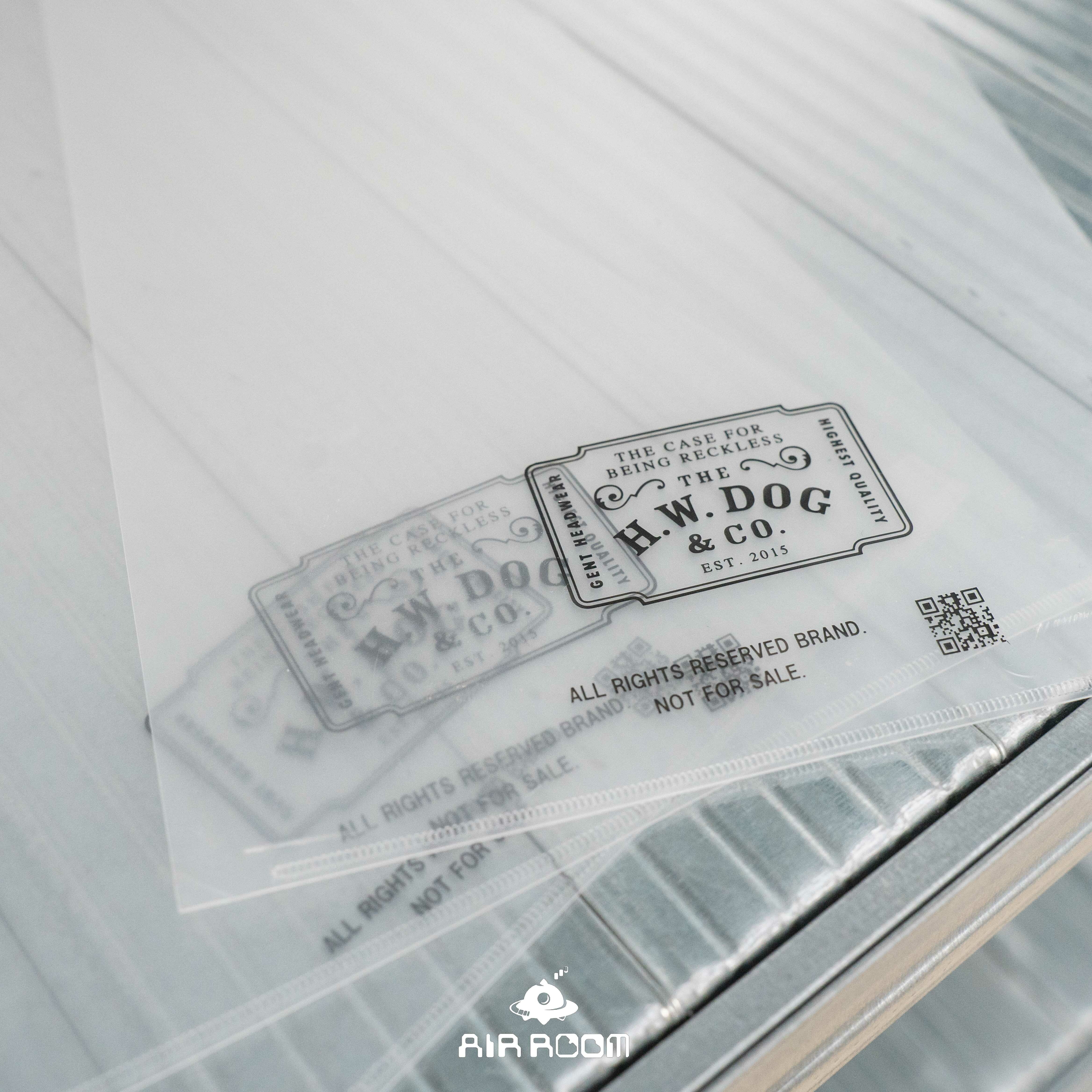 THE H.W. DOG & CO. 透明 Logo A4 資料夾 現貨