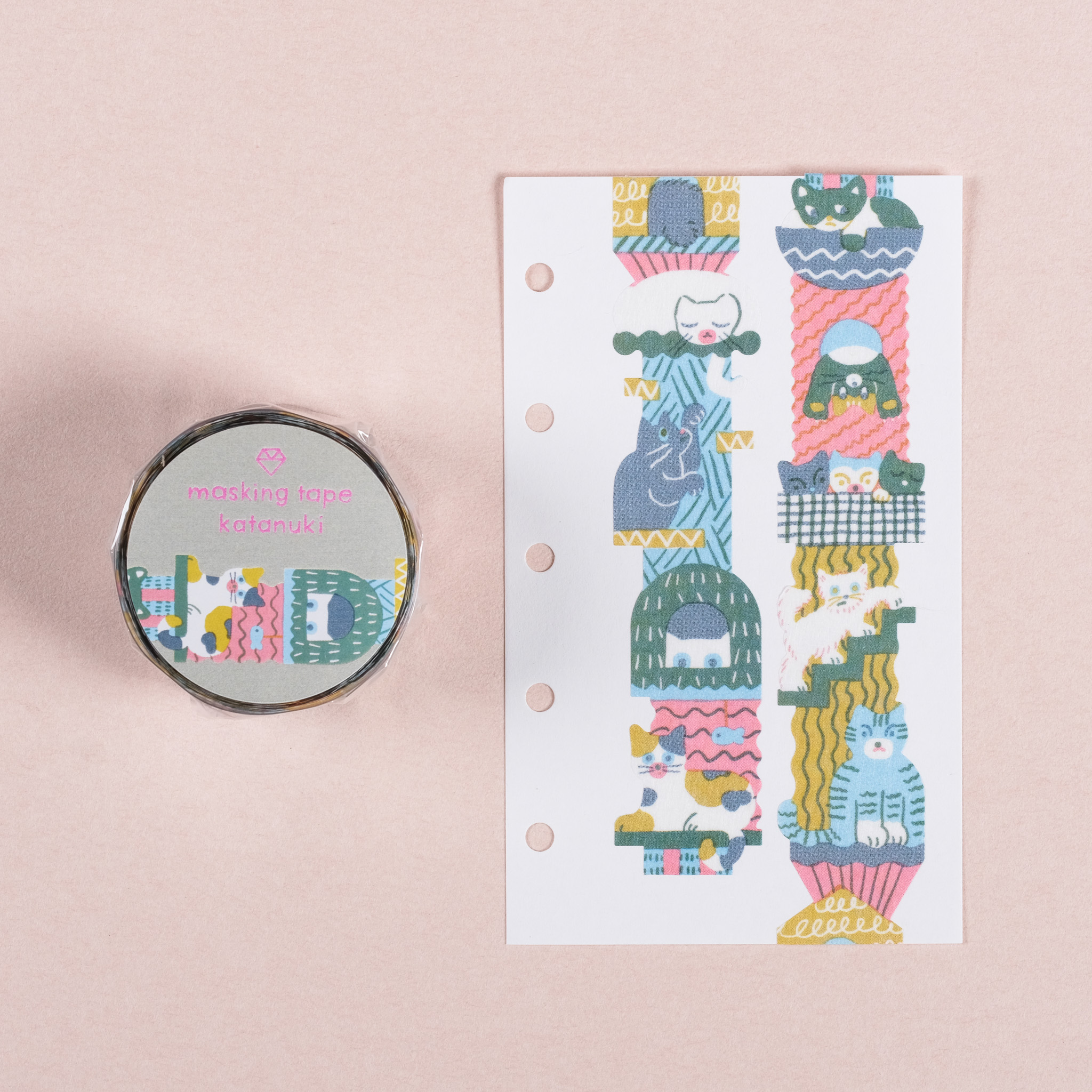 AIUEO - Masking tape cat tower