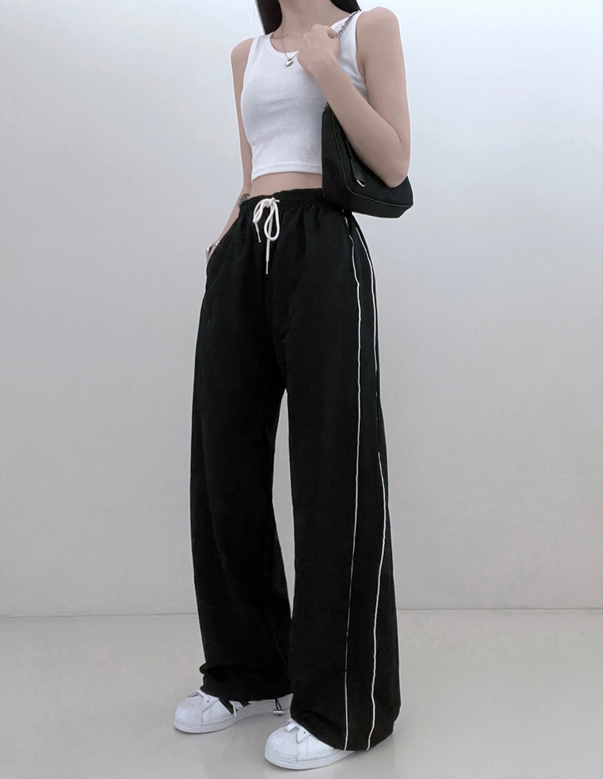 【優惠預訂】韓國拼邊尼龍直筒褲（4色）