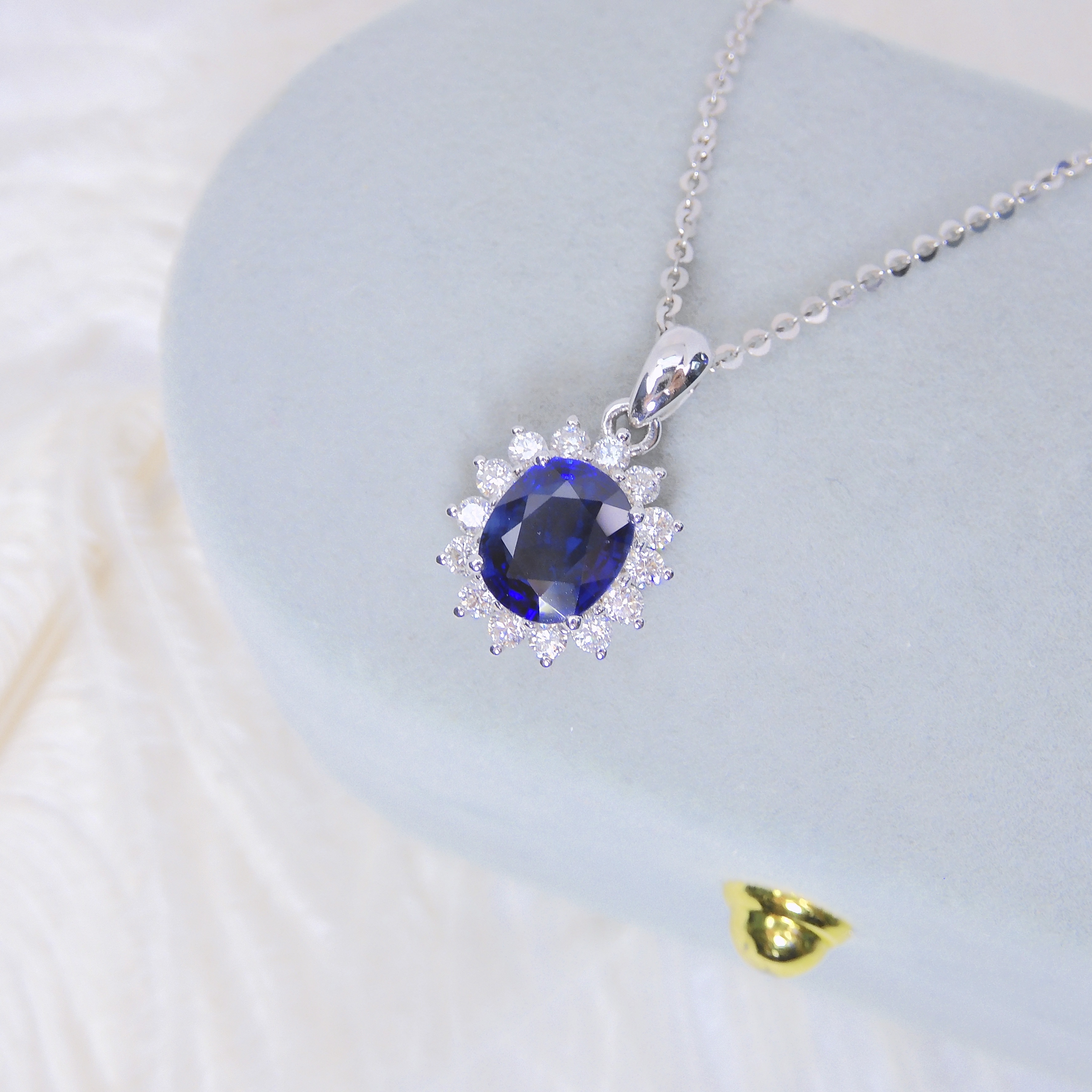 18K金 1.13ct 藍寶石吊墜 (配國際證書)