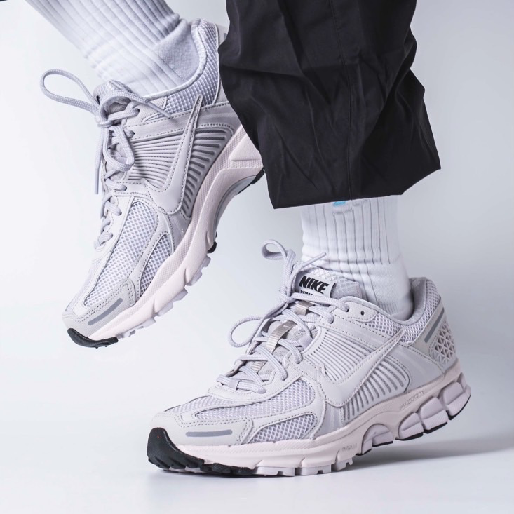 <熱銷搶購🚨> Nike Air Zoom Vomero 5 Vast Grey 白灰 （BV1358-001)