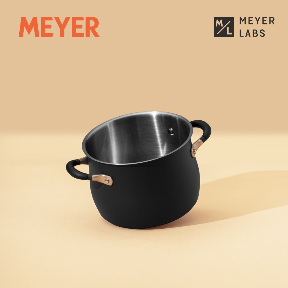 《MEYER Accent》不鏽鋼20公分/4.7L雙耳湯鍋(電磁爐/IH爐)(微金亞光黑)