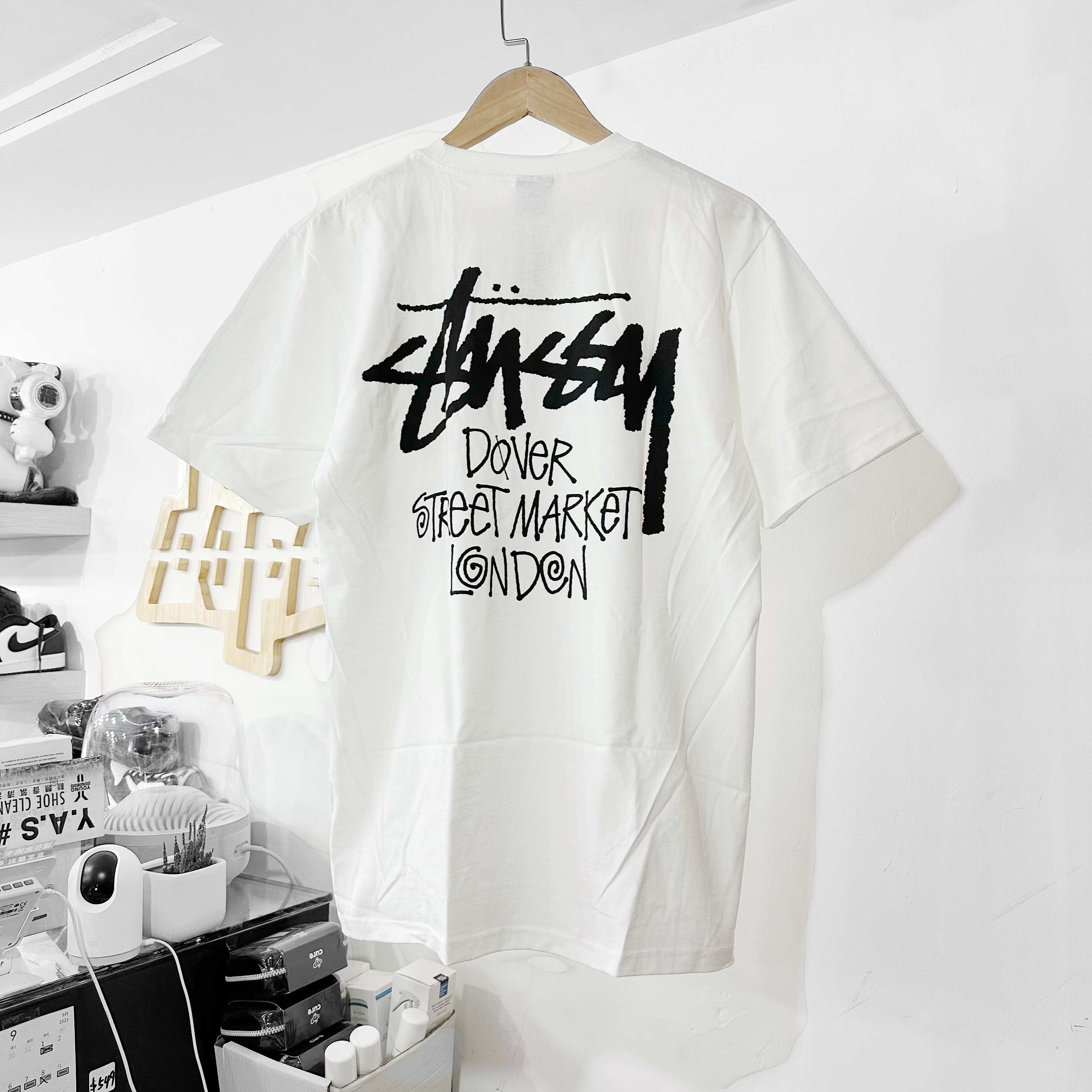 STUSSY FW23 DSM London TEE White