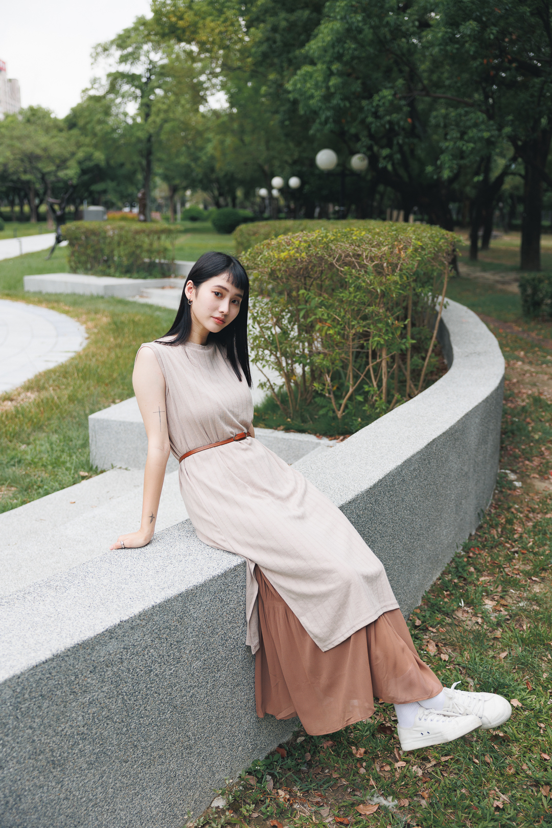 夏日救星！防潑水羅紋連衣裙(兩色-米)