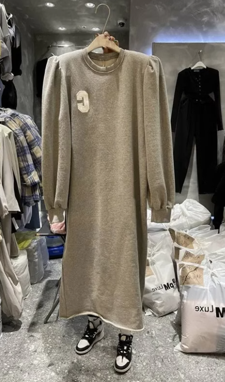 Long sleeved dress with shoulder pads