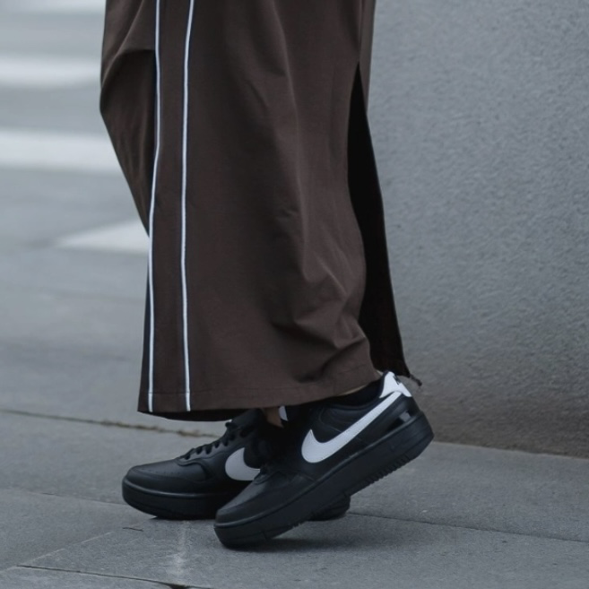 Nike Gamma Force Black White Orca 黑白大勾 黑底白勾