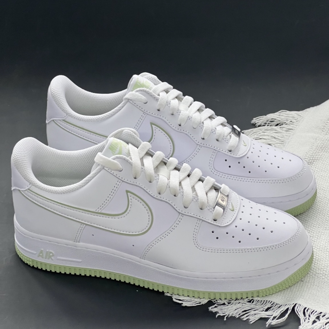 Nike Air Force 1 Low "Honeydew" 薄荷綠滾邊 白底 低筒休閒鞋