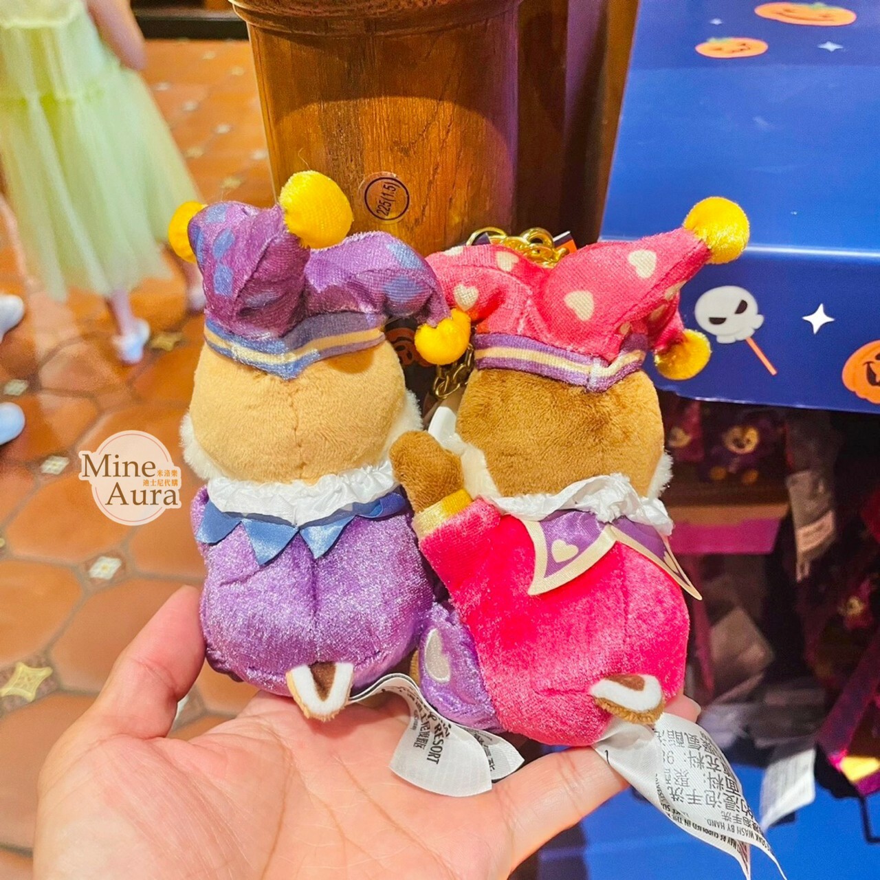 (限時特價) 2023萬聖節限定 奇奇蒂蒂 Chip 'n Dale 小丑造型 鑰匙圈 吊飾 -上海迪士尼樂園