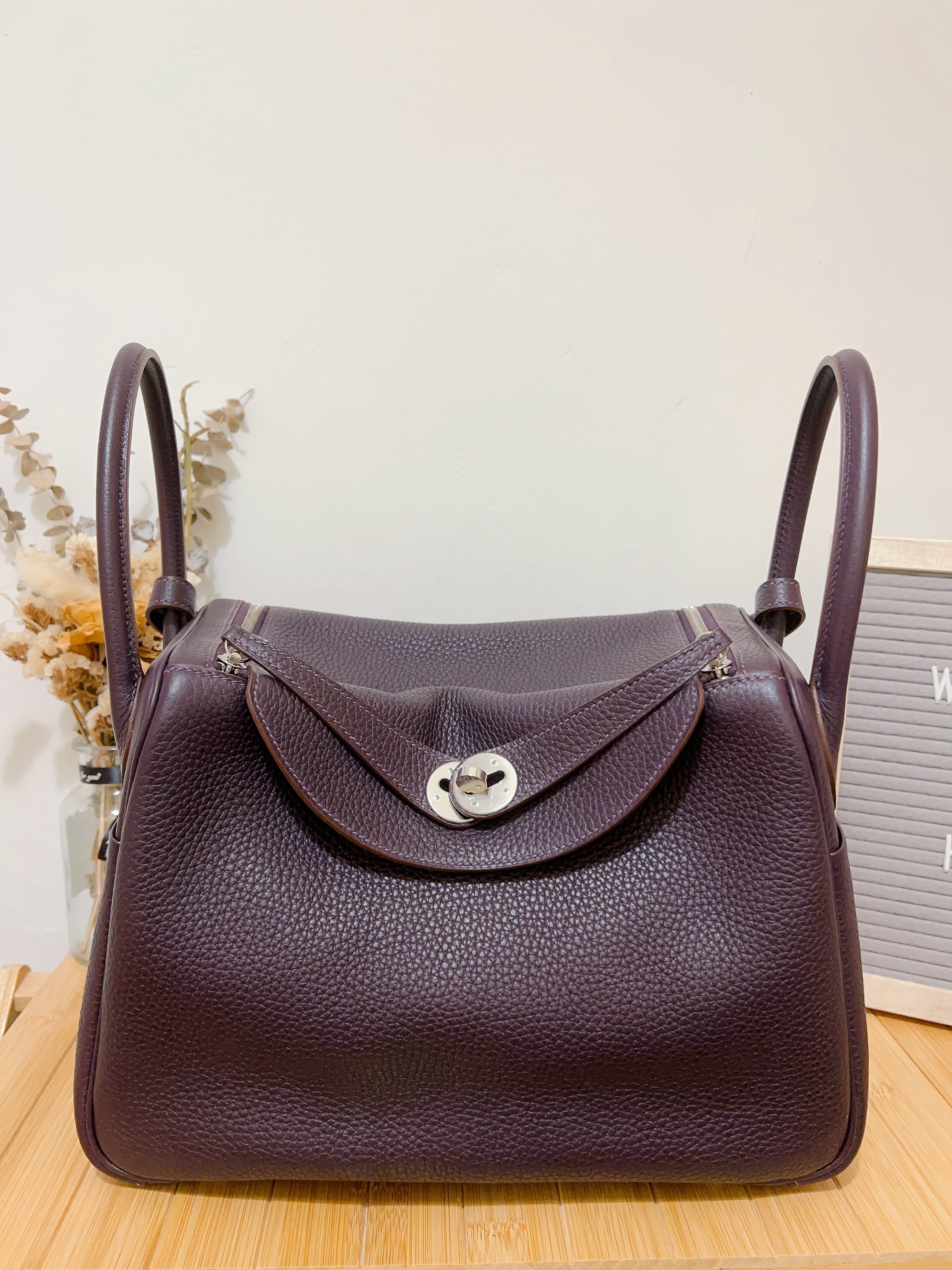 Hermes Lindy 30 / Stamp T/ Raisin PHW /Clemence Leather