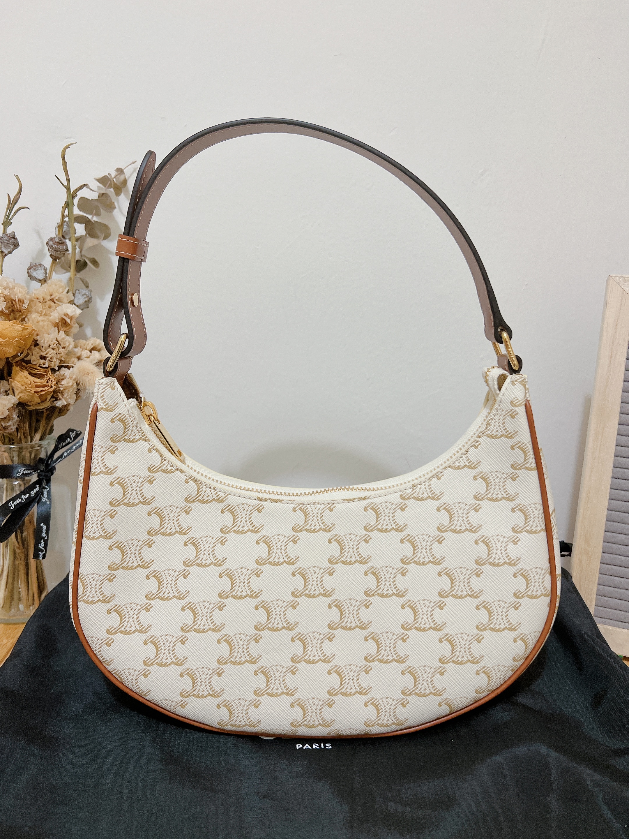 Celine Ava Bag Medium (white monogram)