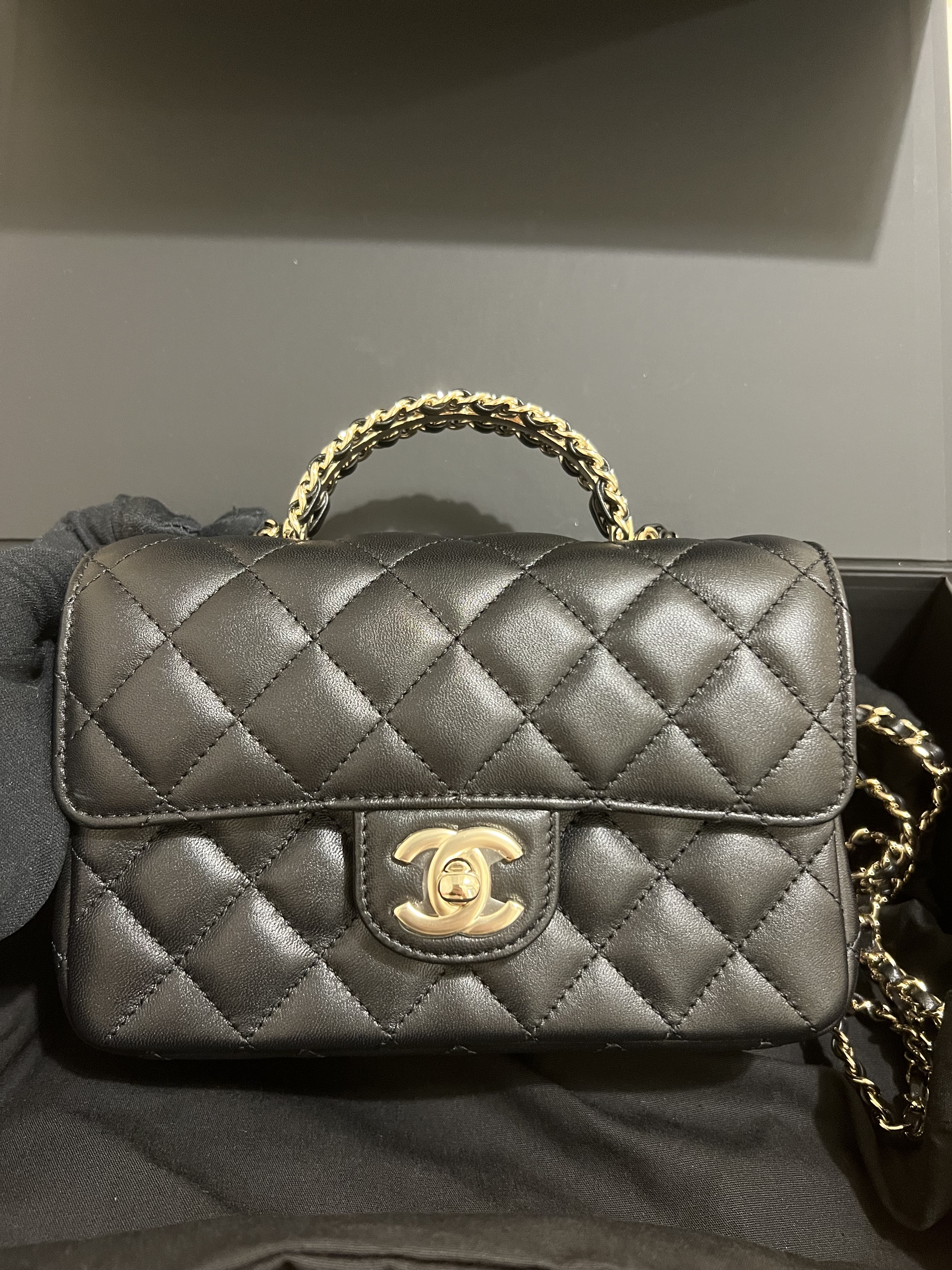 *Unused* Chanel classic flap mini bag with handle 18cm 水鑽手柄