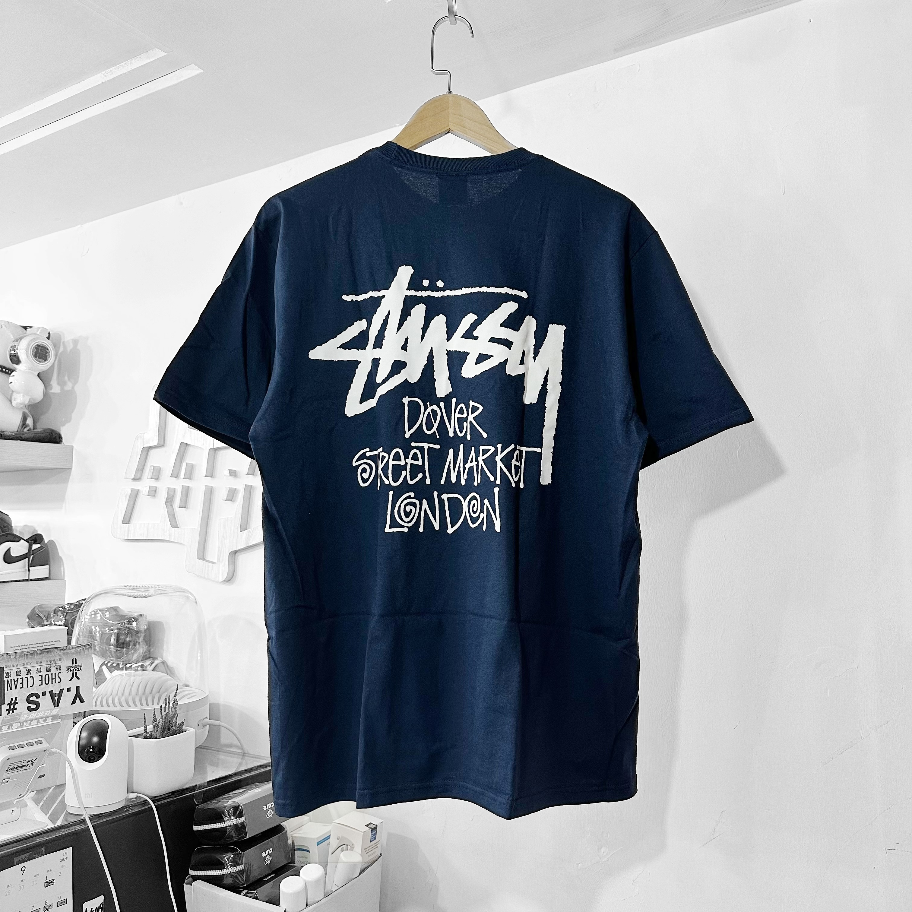 STUSSY FW23 DSM London TEE NAVY