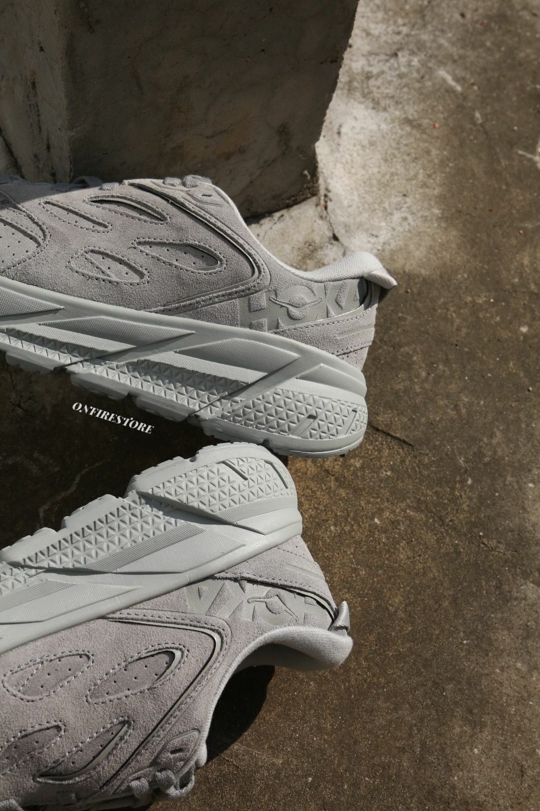 {現貨}Hoka One One Clifton L Suede Limstone