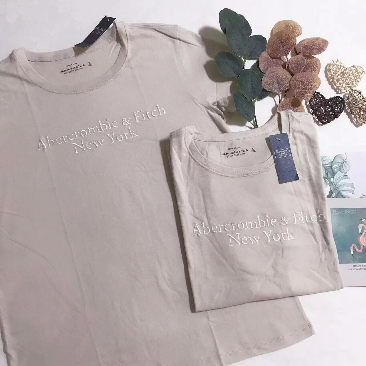 女裝款 A & F MIDDLE LOGO TEE