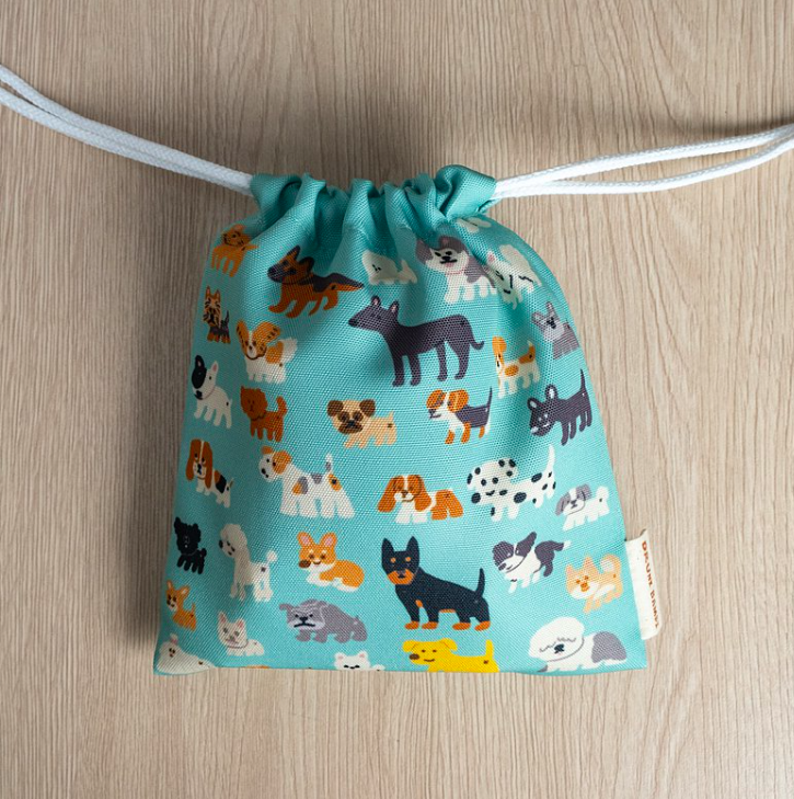 狗狗朋友 防潑水束口收納袋｜微醺斑比