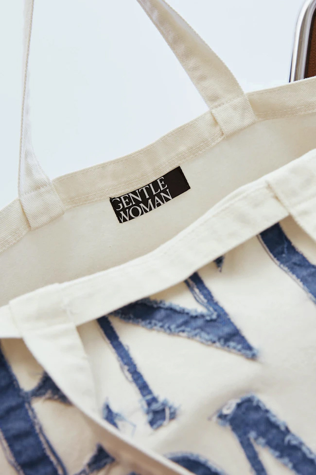 代購 Gentlewoman 新款 Logo牛仔布 Totebag (白色版）