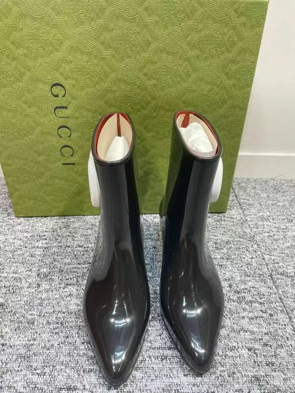 Gucci  黑色尖頭短筒靴 724458   9AADV  1092   -T