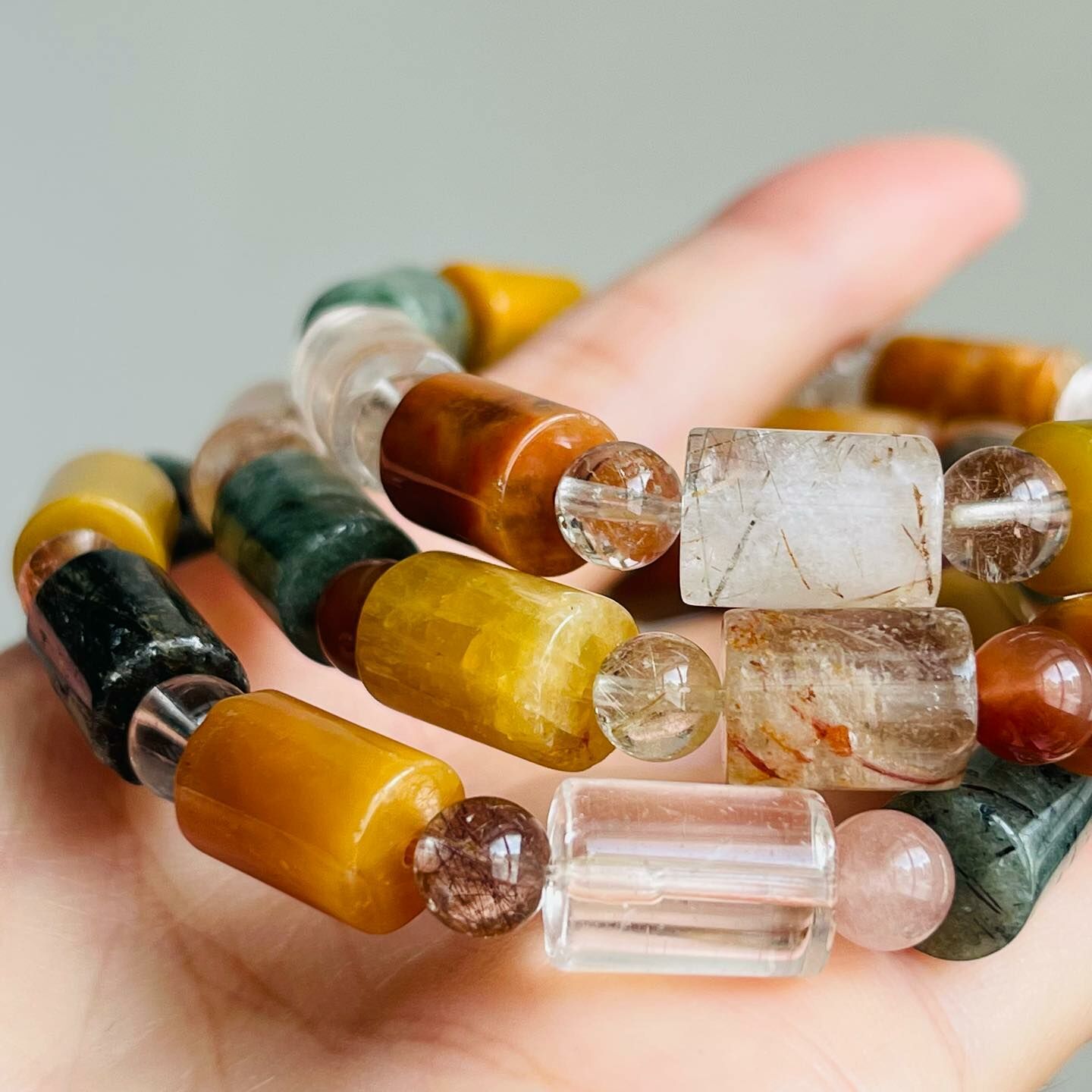 [原石] 彩兔毛水晶手串