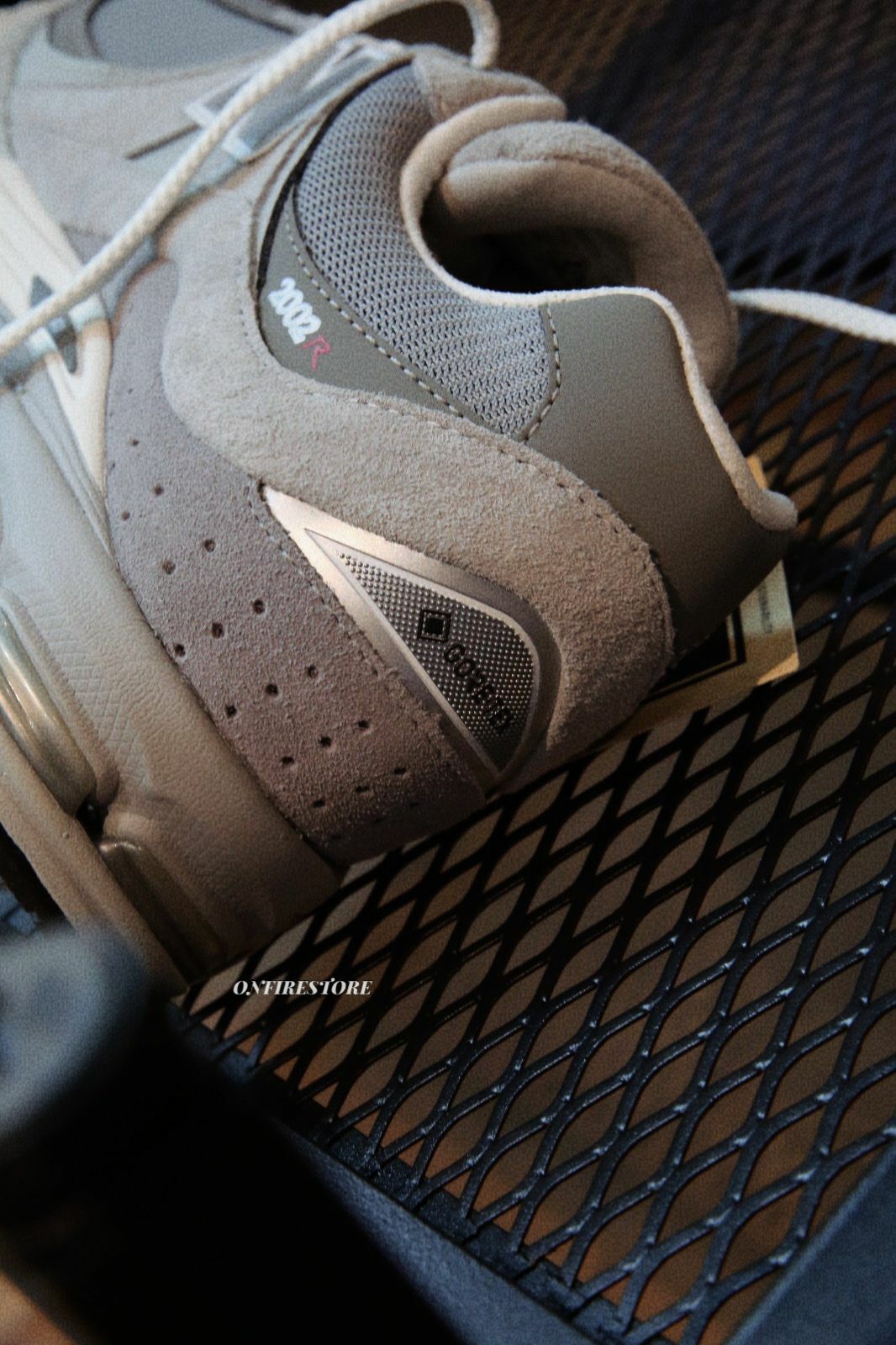 {現貨} New Balance M2002RXJ Gore-Tex