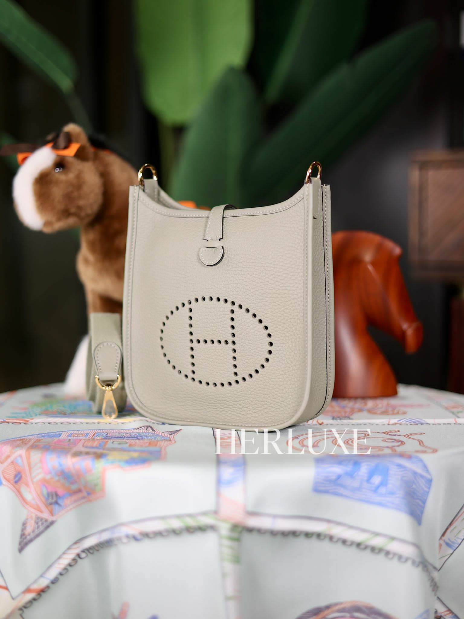 Evelyne mini Q1 sauge cc tc W  (二代：肩帶長85cm）