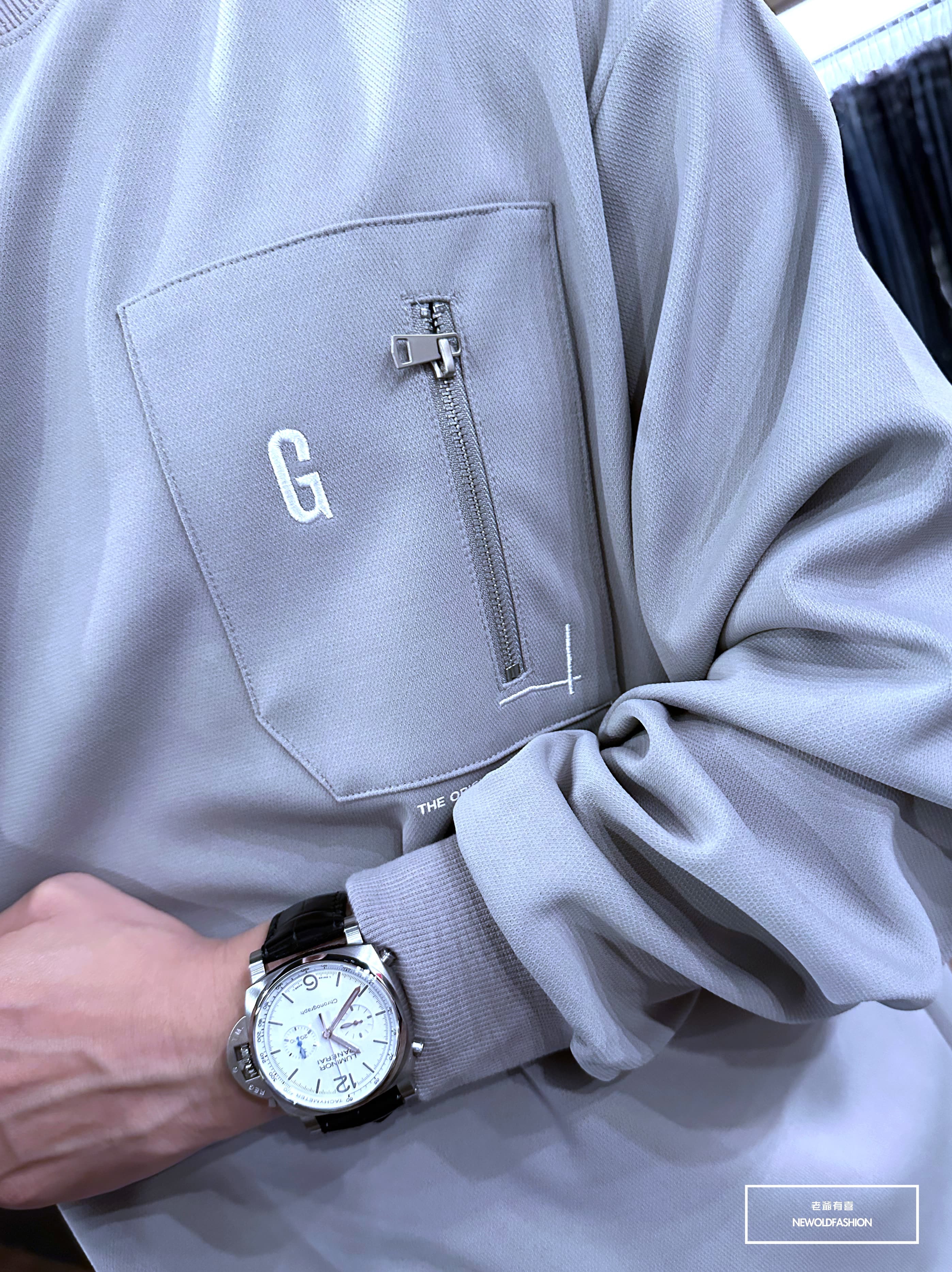 『新品上市』重磅G刺繡拉鍊口袋大學T-淺灰(NOF2309B5531)