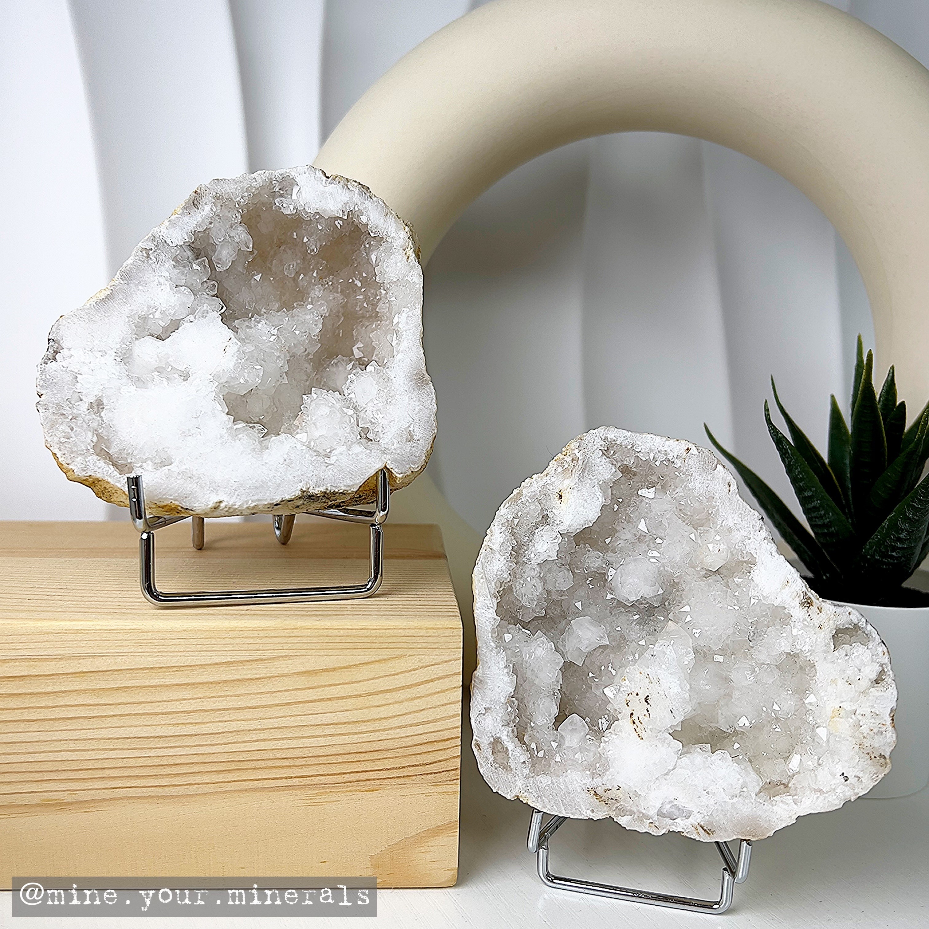 白水晶對洞