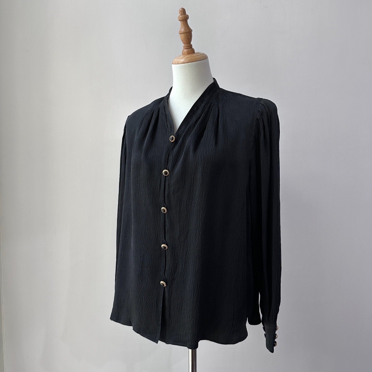 黑色華麗感V領上衣