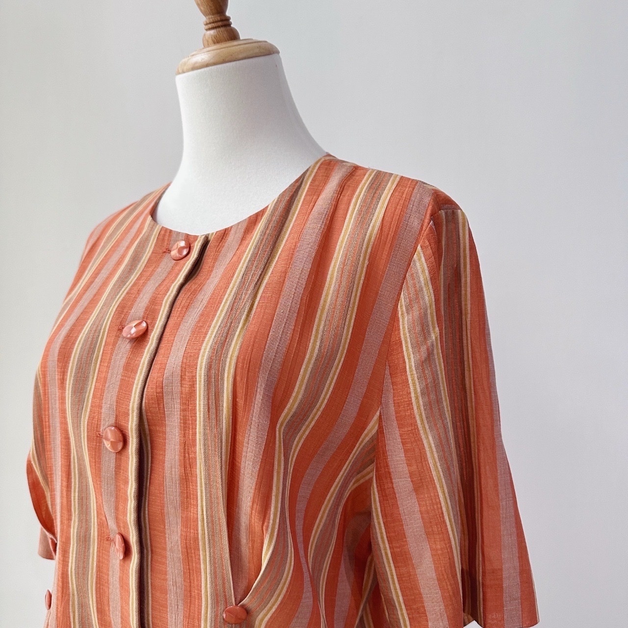 啡橙色直間圓領上衣