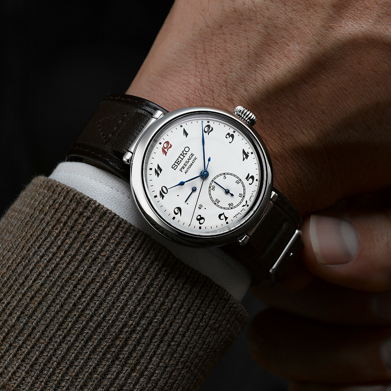 萬年鐘錶 - SEIKO Presage    110週年限量限量琺瑯面盤機械皮革款男錶  SPB401J1 /  6R27-00X0S  錶徑40.2MM