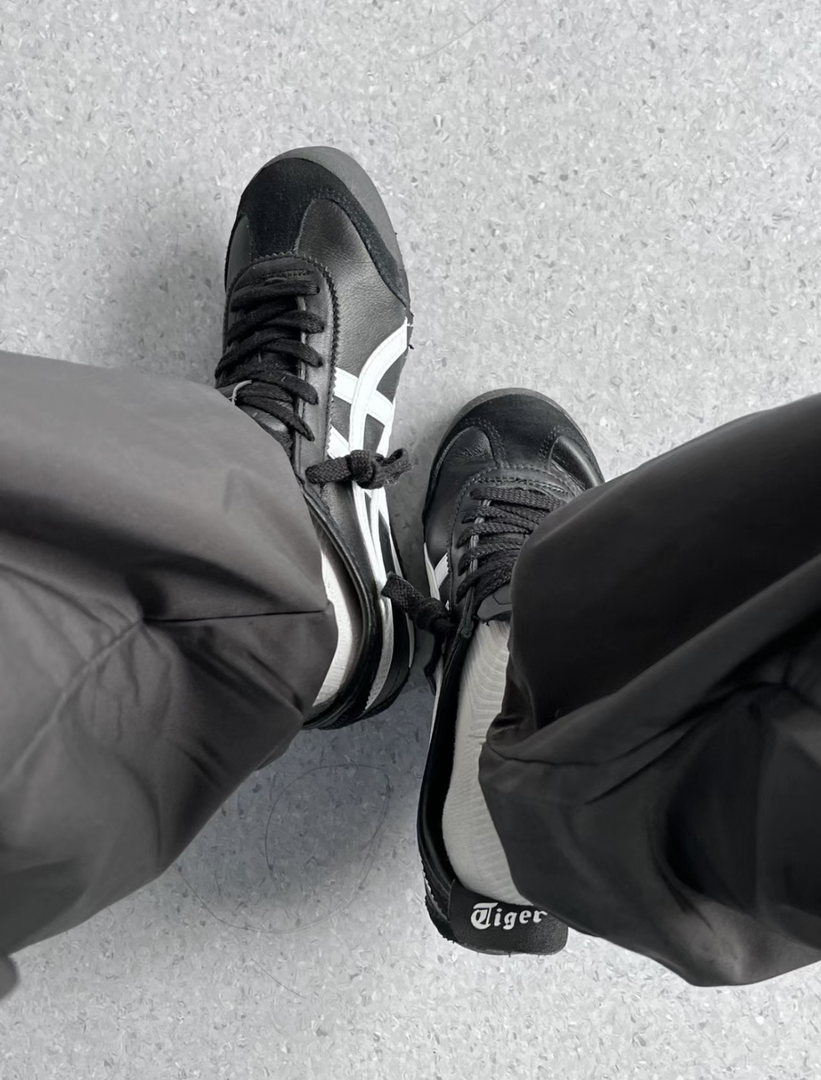 Onitsuka Tiger 鬼塚虎 Mexico 66 黑白 黑色 白條紋 DL408-9001 1183C102-001 /預購