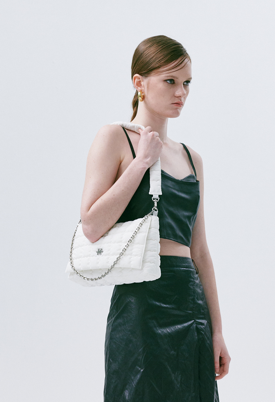 人気ショルダーバッグ【Jedrefeb5】Puzzle Padded Chain Bag JEDREFEB5] Puzzle Padded Chain Bag ☆大人気☆ (JEDREFEB5