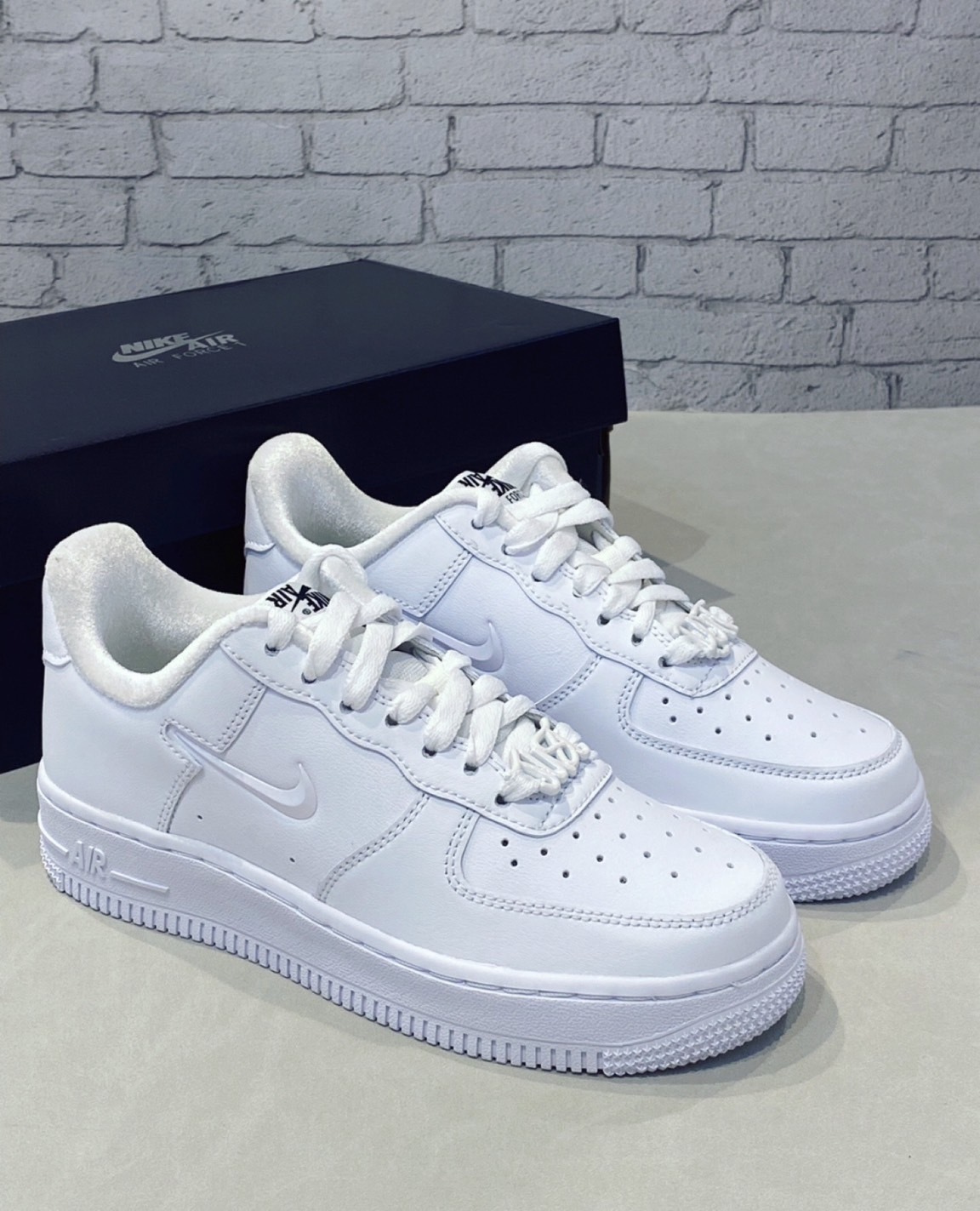 Nike Air Force 1 Low 07 SE 全白 小勾 女款