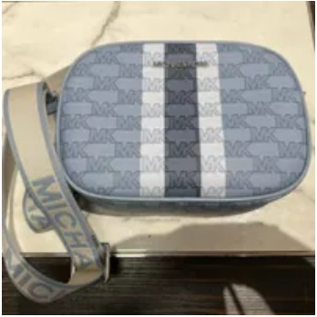 [S] MICHAEL KORS 35F3STVC2I JET SET TRAVEL MD OVAL CAMERA XBODY,PALE BLUE, 196163992518 (SMK557)