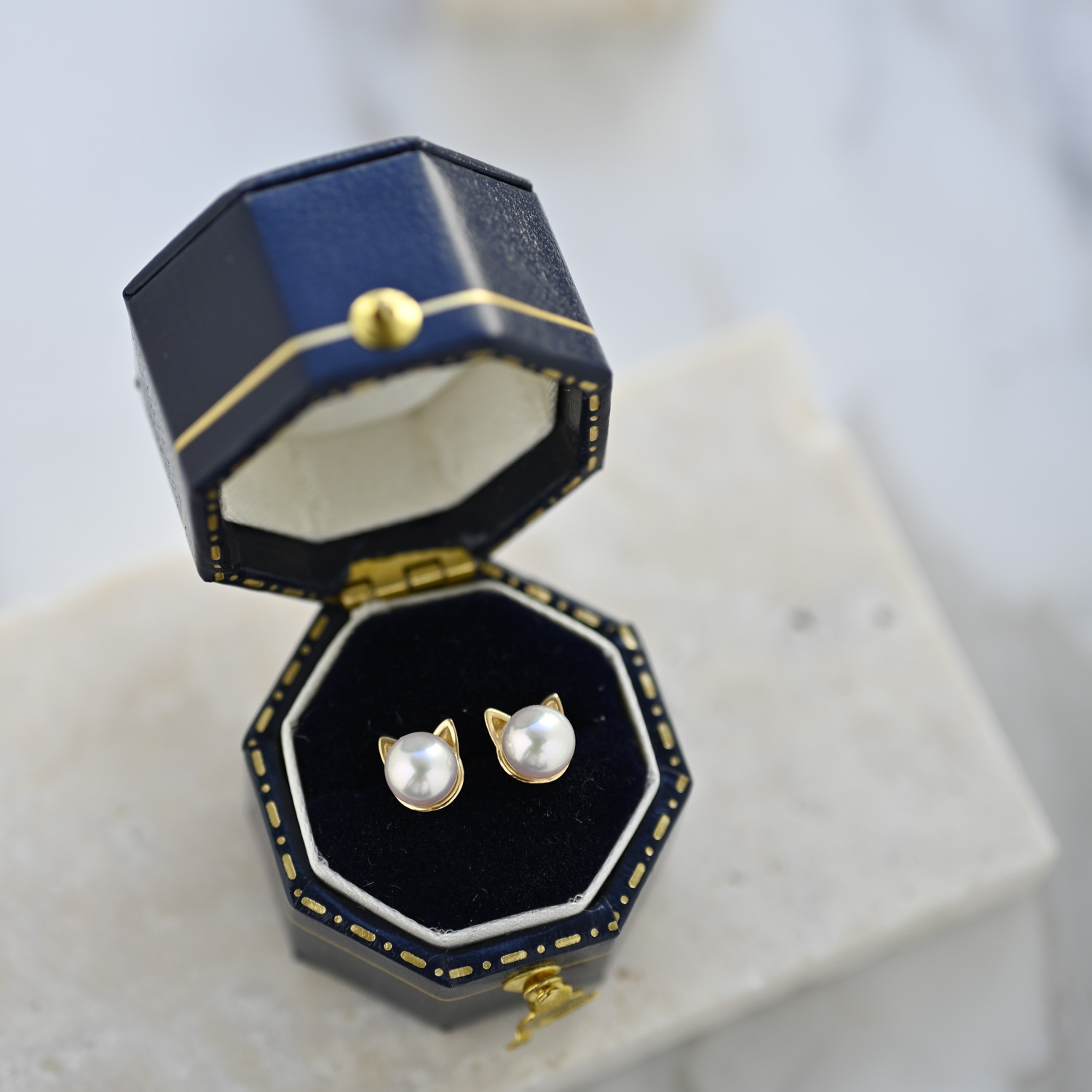 18K Cat Ear Akoya Pearl Earring